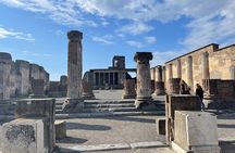 From Positano: Pompeii Guided Tour with Skip the Line 