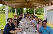 Long Island Wine and Food Day Trip with Sommelier host from NYC
