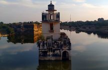 Private Chittorgarh Fort Day Tour with Guide, Lunch and Tickets