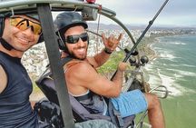  Paragliding flight along the Costa Verde Lima