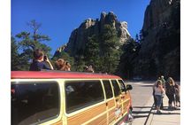 Convertible-Top Private Tour Mt Rushmore/Crazy Horse/Custer Park