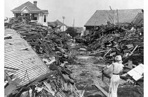 Voices of the 1900 Storm Private Tour