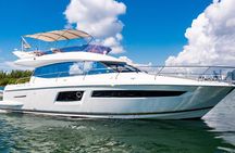 52-feet All Inclusive Flybridge Yacht Rental in Miami 
