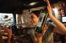 Bohemian Barcelona Neighborhood Evening Tapas & Wine Tour 