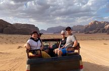2 Hour Jeep Tour (Morning or Sunset) Wadi Rum Desert Highlights