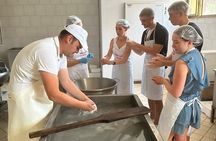 Mozzarella Experience with Tasting in Vico Equense