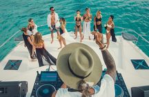 All Inclusive Tulum Party DJ Evening Beat in 51' Leopard PowerCat