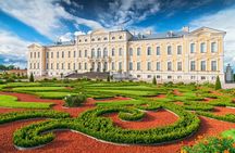 Private Full-Day Trip to Hill of Crosses, Rundale Palace & Bauska