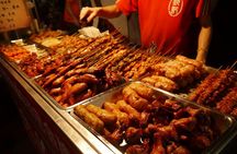 Local Favorites: Taiwan Night Market Food Tour in 2 hours