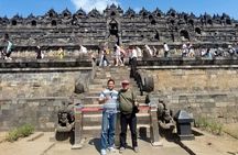 Yogyakarta: Borobudur-Prambanan and Enjoy Volcano Lava Night Show