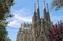 Barcelona: Sagrada Familia, Modernism and Gothic Quarter