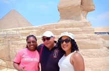 Private Giza Pyramids & Sakkara Tour with Camel Ride & Lunch 