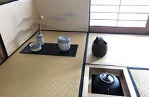 Japanese Style Room Tea Ceremony Class in Marugamemachi