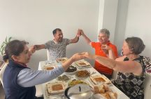 Traditional Family Dinner in Istanbul with with Eastern Family