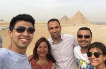 Full Day Tour Giza Pyramids, Memphis, and Saqqara, Lunch included