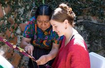 Two Hours Private Backstrap Weaving Workshop in Antigua