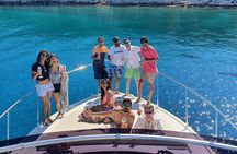 Small group tour by premium yacht to Elaphite Islands