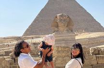 Private Day Tour to Pyramids of Giza & Egyptian Museum with Lunch