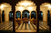 Royal Golden Triangle Tour with Castle Stay