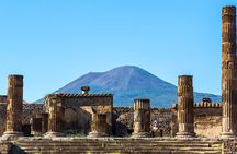 PompeiI Exclusive Tour with your Archaeologist in a Small Group 