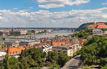 Welcome to Budapest: Private Guided Walking Tour