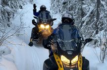 1 Hour Snowmobile Adventure in Yellowknife