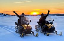 1 Hour Snowmobile Adventure in Yellowknife