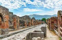 Guided Visit of Pompei and Mount Vesuvius Tour with Pizza Lunch