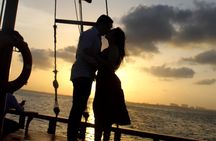 Romantic Dinner Touring the Nichupté Lagoon in Galeón