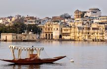Guided Ghat Walk Experience with Boat Ride in Udaipur with a local