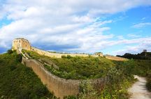 Private Hiking Adventure at the Gubeikou Panlongshan Great Wall