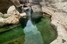 Private Day Trip to Wadi Shab, Fins Beach & Bimmah Sinkhole 