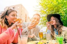 Private Luxury Cruise with Pizza and Drinks in Amsterdam