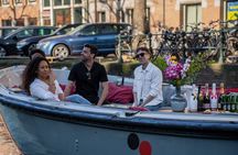 Private Luxury Cruise with Pizza and Drinks in Amsterdam