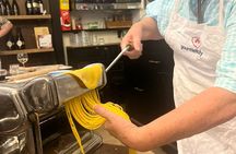 Rome: Tonnarello Cacio & Ama Cooking class with Dinner & Wine