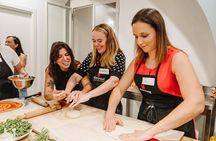 Devour Rome Wine & Pizza Making Class in Trastevere Neighborhood