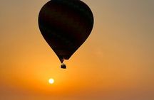 Dubai Desert Hot Air Balloon Ride at Sunrise with Breakfast