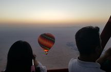 Dubai Desert Hot Air Balloon Ride at Sunrise with Breakfast