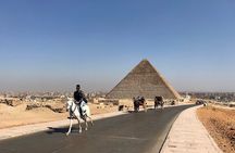 Guided Tour To Pyramids of Giza Included Ticket And Guide
