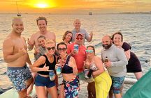 Private Catamaran Sunset Sail in Waikiki