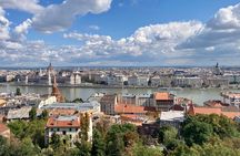 Half day private walking tour on the BUDA side