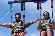 Parasailing in Waikiki Hawaii 