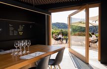 Tasting Prosecco with appetizers