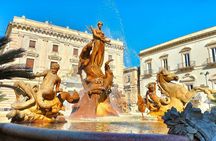 Siracusa & Noto: small group tour from Taormina