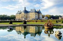 From Paris: Château de Fontainebleau and Vaux-le-Vicomte