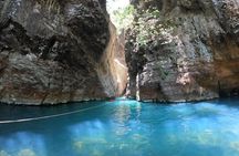 La Leona Waterfall Adventure Hike (Group Tour) 