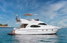 3-Hours Dubai Marina 50ft Private Luxury Yacht Sightseeing Tour