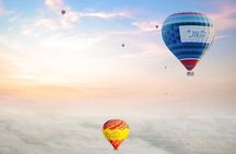 Dubai: Hot Air Balloon & Classic Land Rover Desert Ride