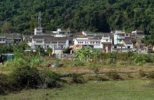Small Group Hiking Day Tour to Lai Chi Wo
