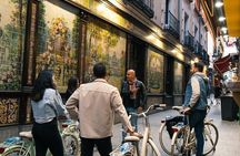 Madrid Night: Vintage Bike Tour Highlights with Optional Tapas